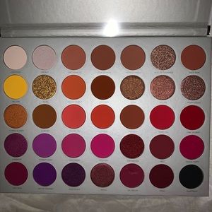 Morphe Makeup - Jaclyn Hill volume 2 palette Morphe Makeup - Jaclyn Hill volume 2 palette